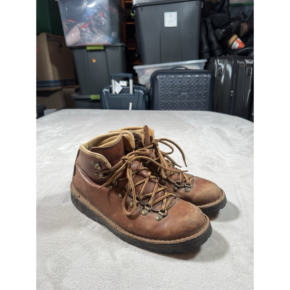 Vintage Danner Hiking Boots Womens Size 9.5 Brown Leather Vibram MADE IN USA